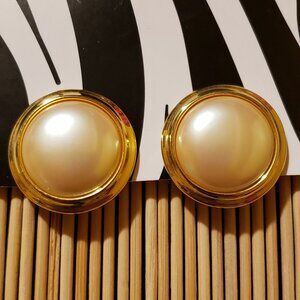 Liz Claiborne Button Clip Earrings